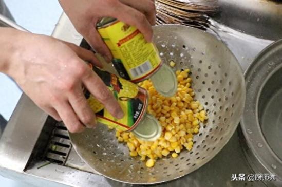 关于玉米烙的做法所需食材步骤