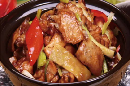 忆江南黄焖鸡米饭加盟产品图片