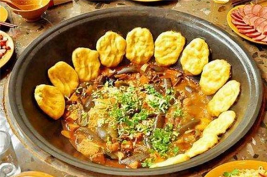 阜阳地锅鸡酸菜鱼加盟产品图片