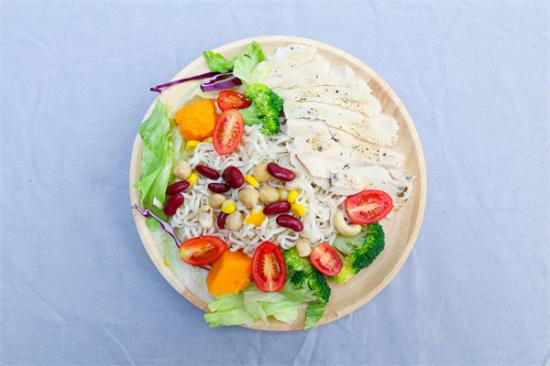 盐绿轻食沙拉加盟产品图片